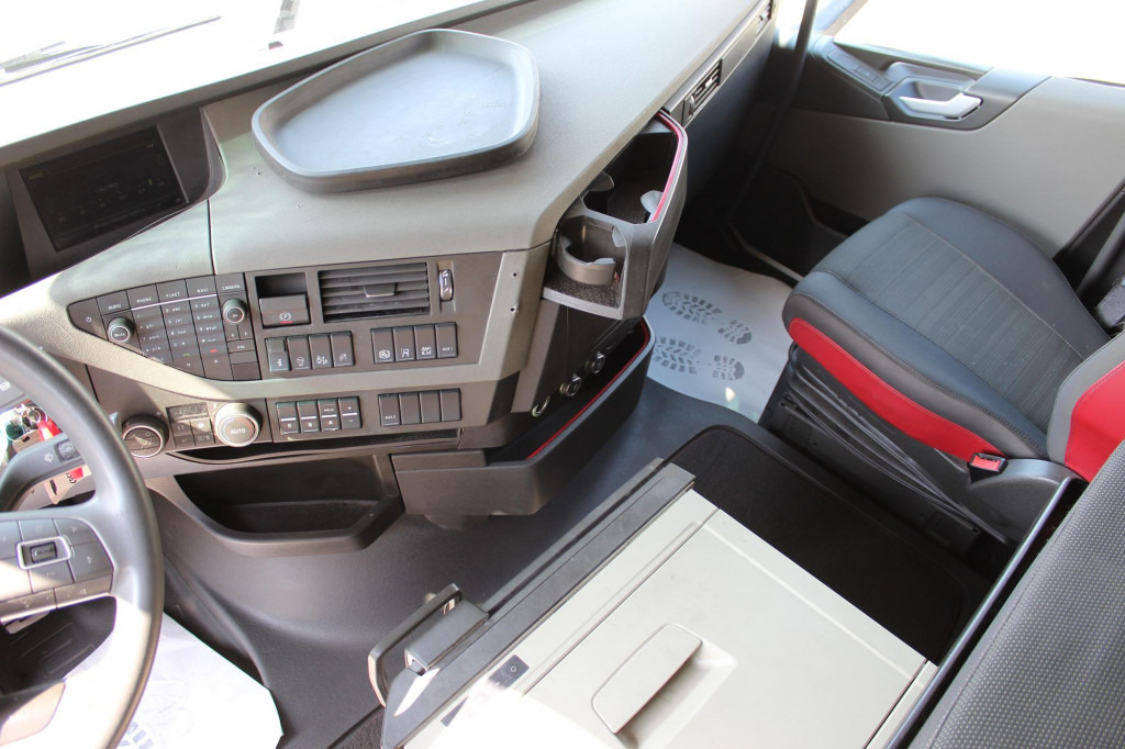 Volvo FH 500 E6 Globetrotter I-Park Cool VIN: LB - مقطورة السحب: صورة 5 Volvo FH 500 E6 Globetrotter I-Park Cool VIN: LB - مقطورة السحب: صورة 5