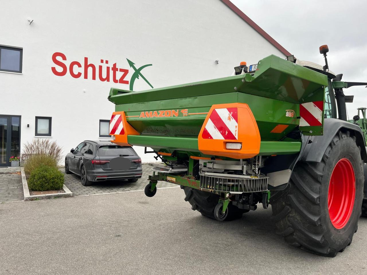 Amazone ZA-M 1501 Profis, Wiegestreuer, 2500 Liter - آلة نشر السماد: صورة 1 Amazone ZA-M 1501 Profis, Wiegestreuer, 2500 Liter - آلة نشر السماد: صورة 1