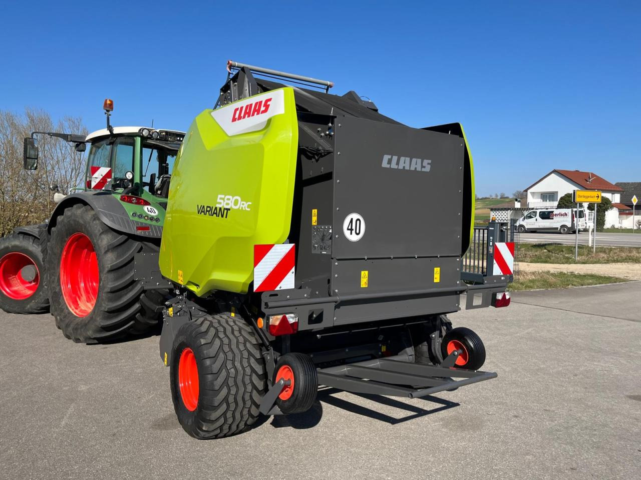 CLAAS Variant 580 RC PRO, neuwertige Rundballenpresse, Baujahr 2023, erst 39 Betriebsstunden !!! - آلة بالات دائرية: صورة 3 CLAAS Variant 580 RC PRO, neuwertige Rundballenpresse, Baujahr 2023, erst 39 Betriebsstunden !!! - آلة بالات دائرية: صورة 3