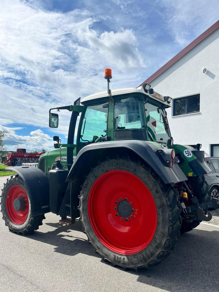 Fendt 820 Vario Com3 mit GPS / neuer Motor / 9647 Bh - جرار: صورة 3 Fendt 820 Vario Com3 mit GPS / neuer Motor / 9647 Bh - جرار: صورة 3