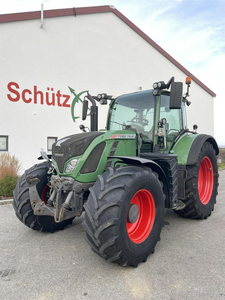 Fendt Fendt 718 Vario SCR GPS - جرار: صورة 1 Fendt Fendt 718 Vario SCR GPS - جرار: صورة 1