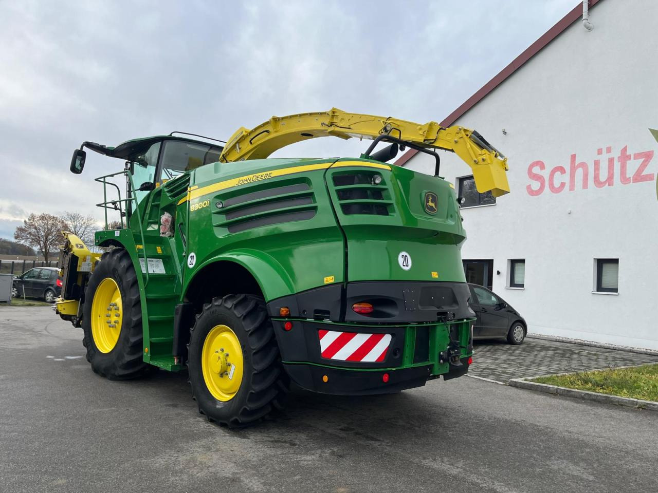 John Deere 8300i Feldhäcksler, Harvestlap, Pickup, Kemper, erst 910 Betriebsstunden, Baujahr 2018 - حصادة الأعلاف: صورة 3 John Deere 8300i Feldhäcksler, Harvestlap, Pickup, Kemper, erst 910 Betriebsstunden, Baujahr 2018 - حصادة الأعلاف: صورة 3