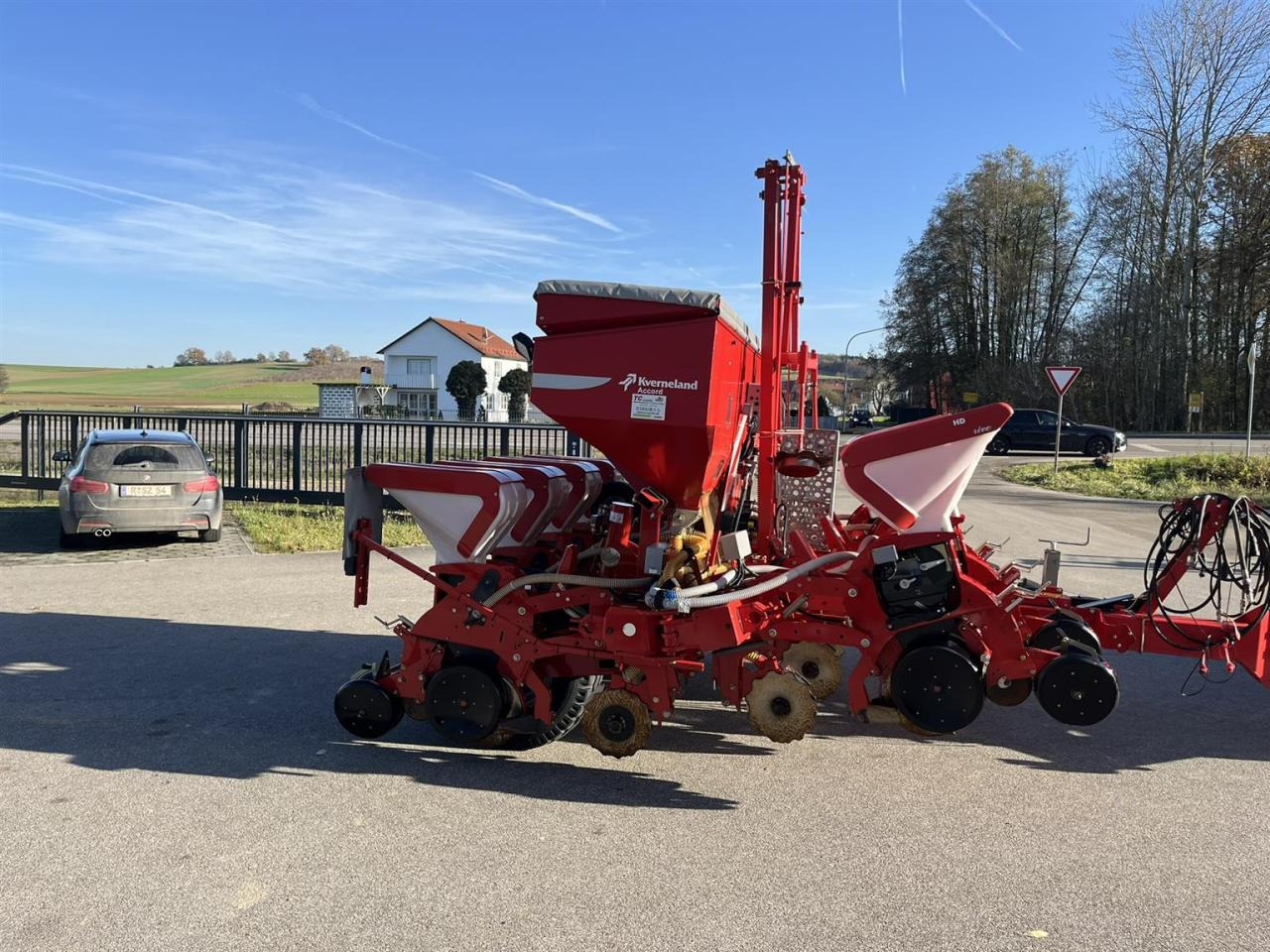 Kverneland Optima HD, e-Drive mit Section Control und Düngeeinrichtung, Baujahr 2016 - آلة البذر الدقيق: صورة 5 Kverneland Optima HD, e-Drive mit Section Control und Düngeeinrichtung, Baujahr 2016 - آلة البذر الدقيق: صورة 5