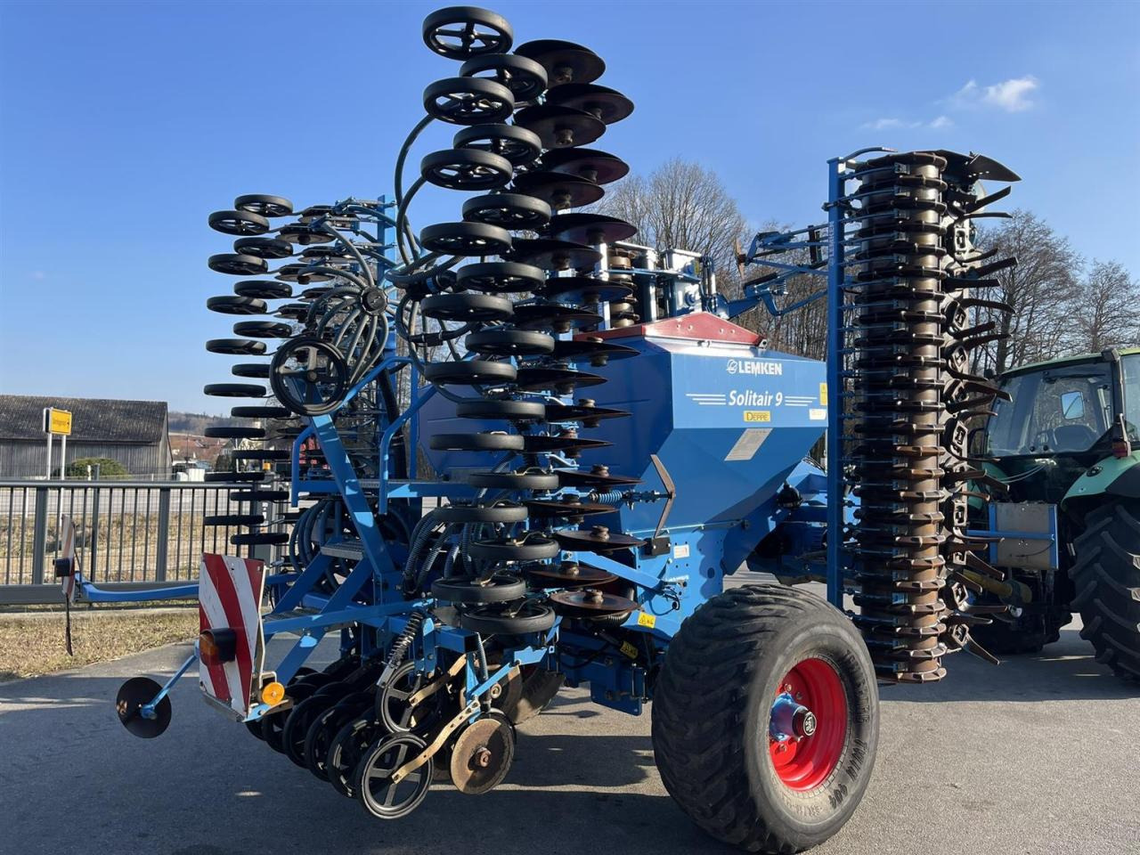Lemken Zirkon 10/600KA, Solitär 9/600 Kombination - آلة بذر الحصاد: صورة 5 Lemken Zirkon 10/600KA, Solitär 9/600 Kombination - آلة بذر الحصاد: صورة 5