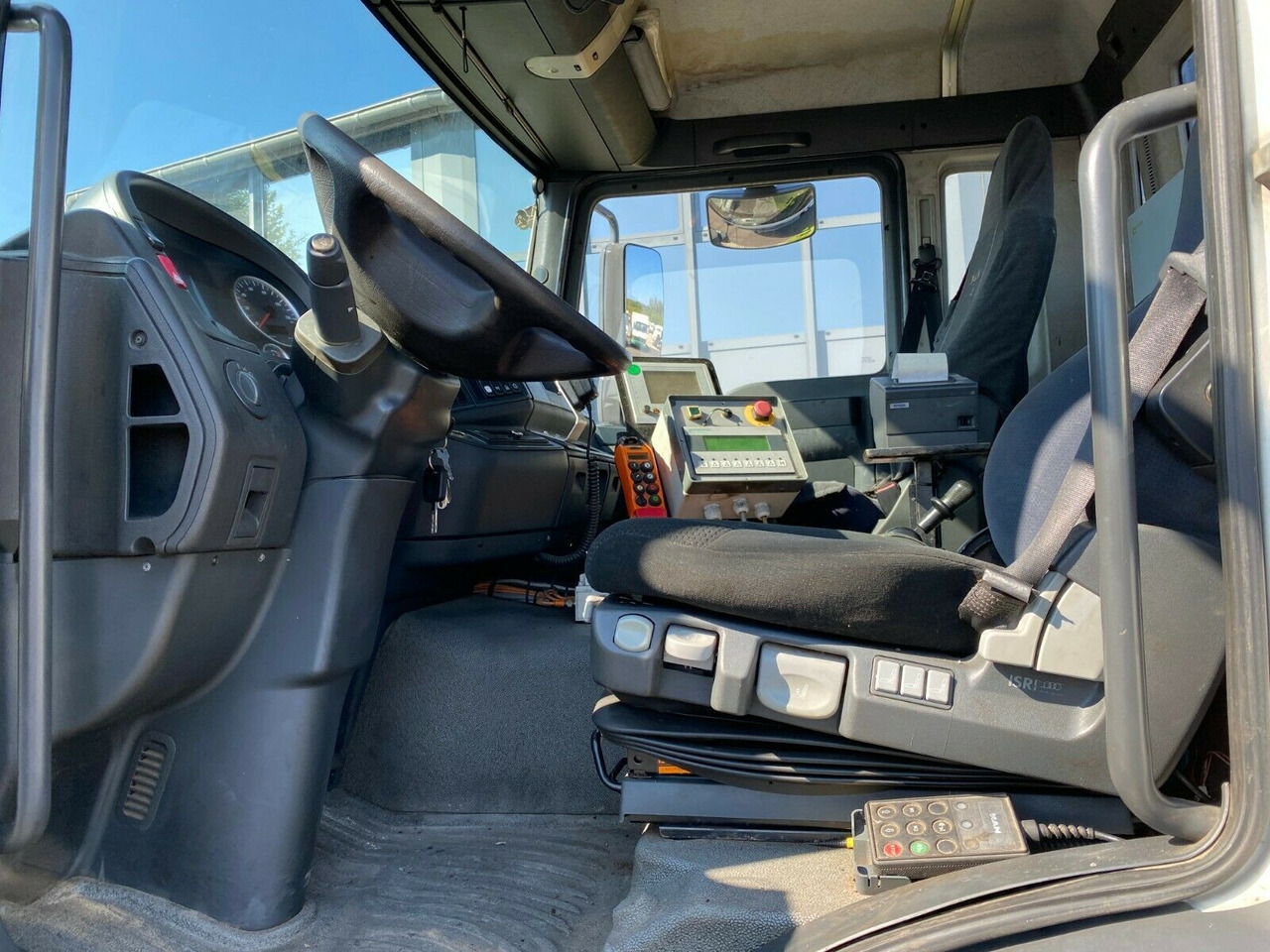 شاحنة بهيكل معدني للمقصورة MAN 26.320 TGA 6x2 MAN 26.320 TGA 6x2: صورة 13