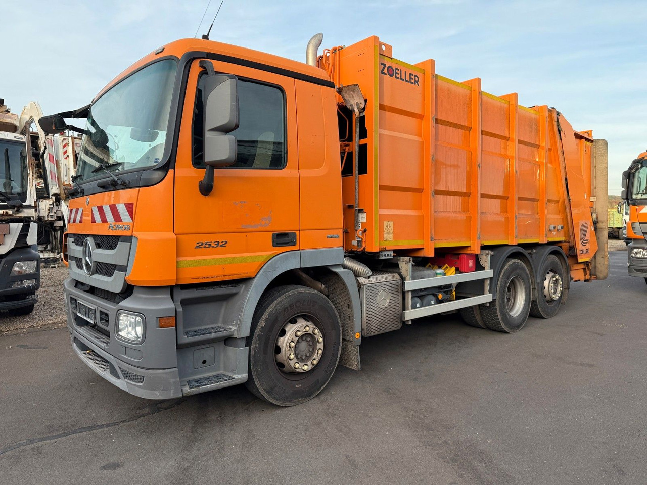 Mercedes-Benz Actros 2532 6x2 Zoeller Medium XL 21 - شاحنة قمامة: صورة 1 Mercedes-Benz Actros 2532 6x2 Zoeller Medium XL 21 - شاحنة قمامة: صورة 1