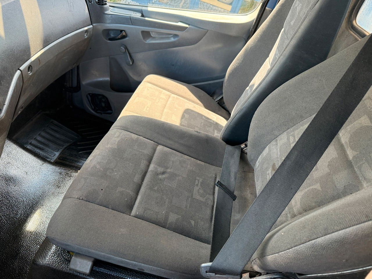 Mercedes-Benz Atego 816 Euro 5 AHK + Druckluftanschlüssen - شاحنات مسطحة: صورة 5 Mercedes-Benz Atego 816 Euro 5 AHK + Druckluftanschlüssen - شاحنات مسطحة: صورة 5