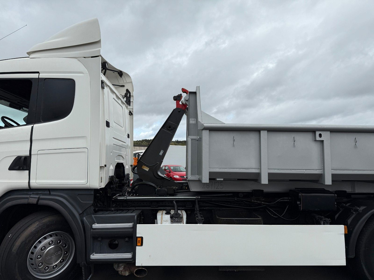 Scania G 440 LB 6x2 Knickhaken Retarder, Klima - شاحنة برافعة خطافية: صورة 4 Scania G 440 LB 6x2 Knickhaken Retarder, Klima - شاحنة برافعة خطافية: صورة 4