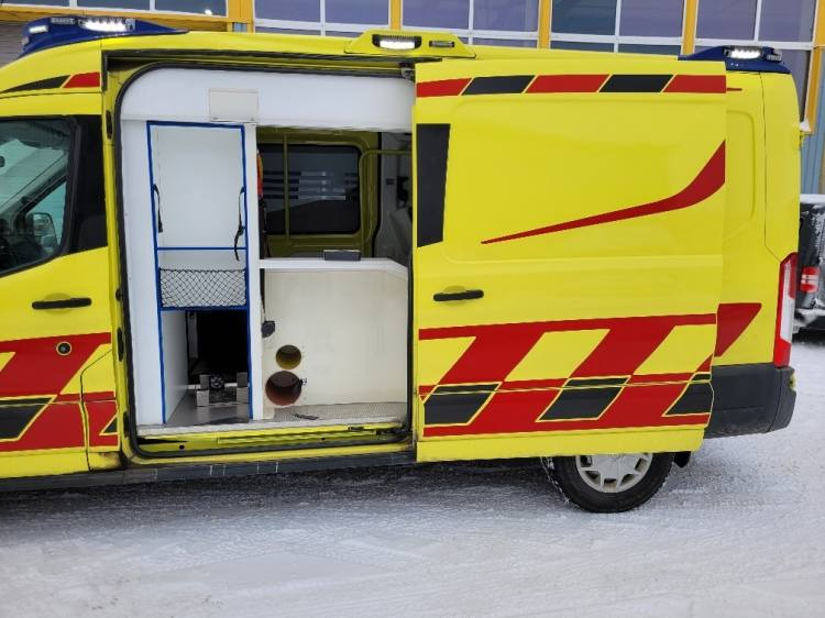 FORD TRANSIT 2,0TDI AMBULANCE KLIMA 4.2018 EURO 6, 3 UNITS - سيارة إسعاف: صورة 4 FORD TRANSIT 2,0TDI AMBULANCE KLIMA 4.2018 EURO 6, 3 UNITS - سيارة إسعاف: صورة 4