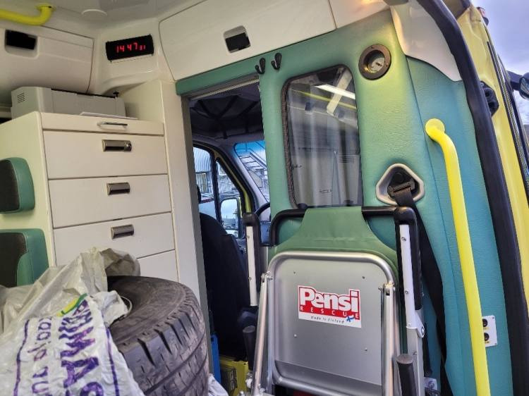 سيارة إسعاف MERCEDES – BENZ SPRINTER 2.2D AMBULANCE (PROFILE) KLIMA 11.2014 EURO 5: صورة 9 سيارة إسعاف MERCEDES – BENZ SPRINTER 2.2D AMBULANCE (PROFILE) KLIMA 11.2014 EURO 5: صورة 9