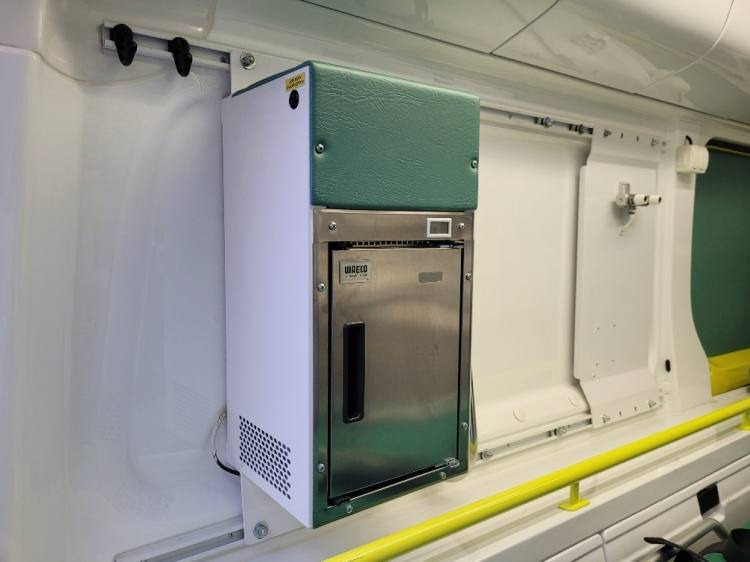 سيارة إسعاف MERCEDES – BENZ SPRINTER 2.2D AMBULANCE (PROFILE) KLIMA 11.2014 EURO 5: صورة 10 سيارة إسعاف MERCEDES – BENZ SPRINTER 2.2D AMBULANCE (PROFILE) KLIMA 11.2014 EURO 5: صورة 10