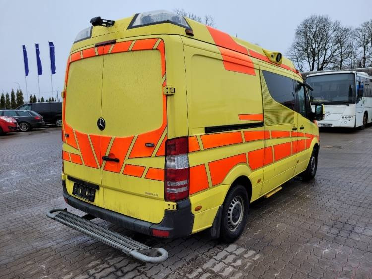 MERCEDES – BENZ SPRINTER 2.2D AMBULANCE (PROFILE) KLIMA 11.2014 EURO 5  - سيارة إسعاف: صورة 4 MERCEDES – BENZ SPRINTER 2.2D AMBULANCE (PROFILE) KLIMA 11.2014 EURO 5  - سيارة إسعاف: صورة 4