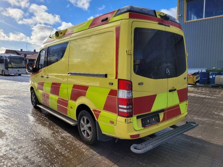 MERCEDES – BENZ SPRINTER 3.0D AMBULANCE (PROFILE) KLIMA 2.2016 EURO 6  - سيارة إسعاف: صورة 3 MERCEDES – BENZ SPRINTER 3.0D AMBULANCE (PROFILE) KLIMA 2.2016 EURO 6  - سيارة إسعاف: صورة 3