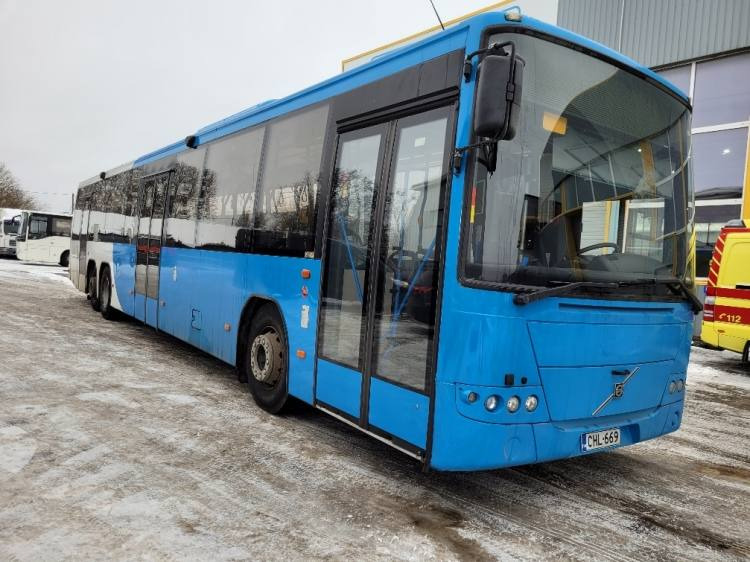 VOLVO B12BLE 8700 KLIMA, 8.2010, EURO 5, RAMP, 58 seats, 14,7m - حافلة الضواحي: صورة 1 VOLVO B12BLE 8700 KLIMA, 8.2010, EURO 5, RAMP, 58 seats, 14,7m - حافلة الضواحي: صورة 1