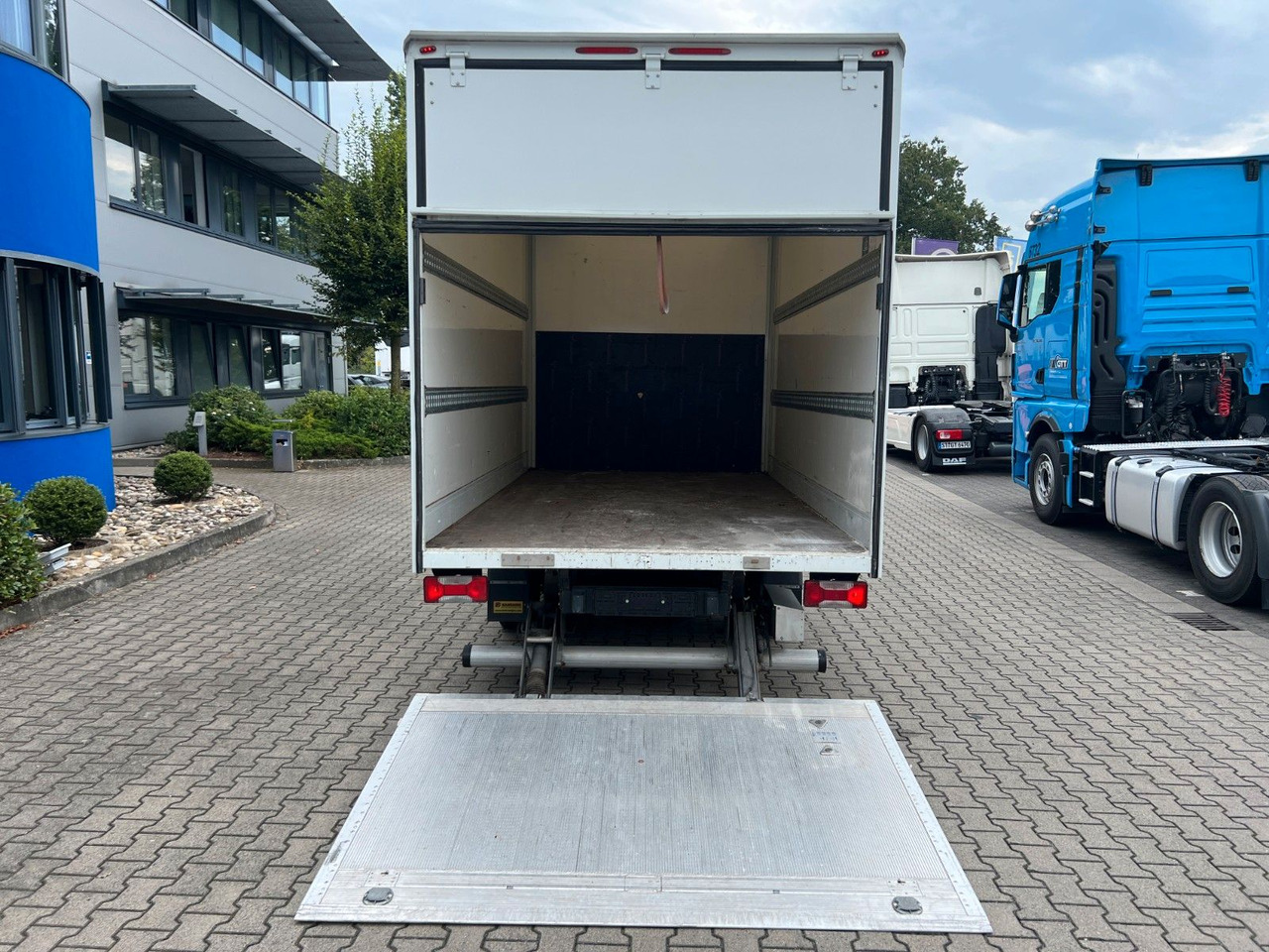 Iveco Daily 35S15, Hebebühne - شاحنة بصندوق مغلق: صورة 4 Iveco Daily 35S15, Hebebühne - شاحنة بصندوق مغلق: صورة 4