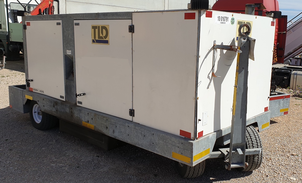 GPU/120 KVA 4120-T-CUP - وحدة الطاقة الأرضية للطائرات: صورة 1 GPU/120 KVA 4120-T-CUP - وحدة الطاقة الأرضية للطائرات: صورة 1