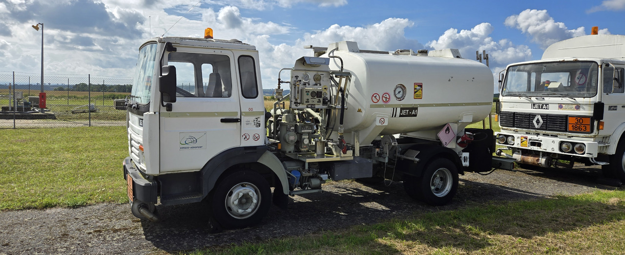 Renault JetA1 - سيارة خدمات/ سيارة خاصة: صورة 1 Renault JetA1 - سيارة خدمات/ سيارة خاصة: صورة 1