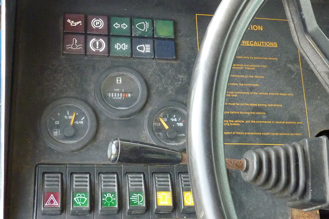 SOVAM Passenger Stairs 1.9 SPS - سلالم الطائرة: صورة 3 SOVAM Passenger Stairs 1.9 SPS - سلالم الطائرة: صورة 3