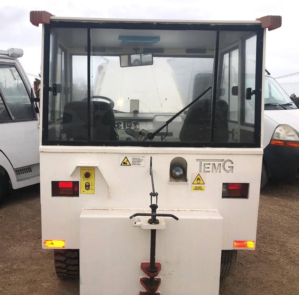 TEMG TRACTOR/DIESEL TG5000 - جرارات الأمتعة: صورة 4 TEMG TRACTOR/DIESEL TG5000 - جرارات الأمتعة: صورة 4