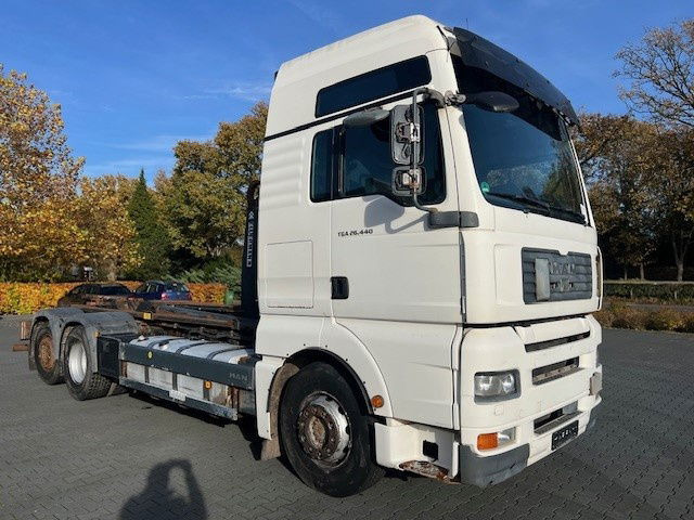 MAN TGA 26.440 .440 6x2 - ناقلة حاويات/ شاحنة حاويات: صورة 2 MAN TGA 26.440 .440 6x2 - ناقلة حاويات/ شاحنة حاويات: صورة 2