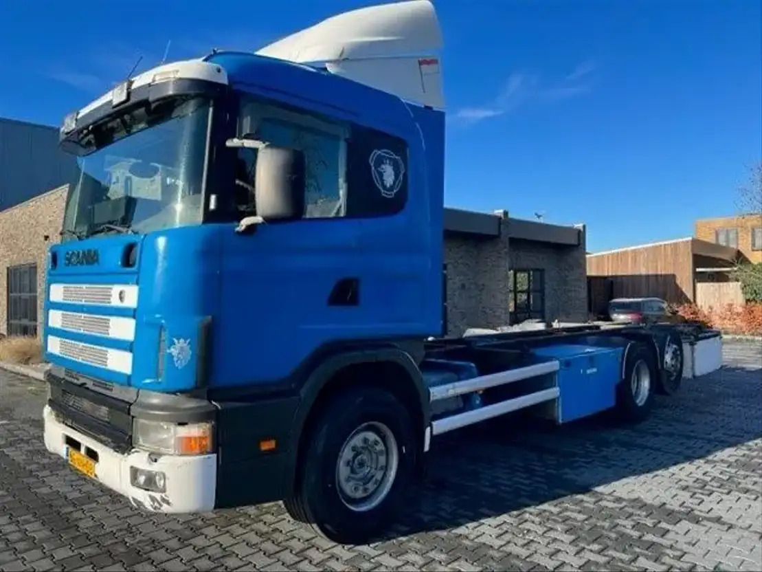 Scania R114-340 .340 - شاحنة بهيكل معدني للمقصورة: صورة 1 Scania R114-340 .340 - شاحنة بهيكل معدني للمقصورة: صورة 1