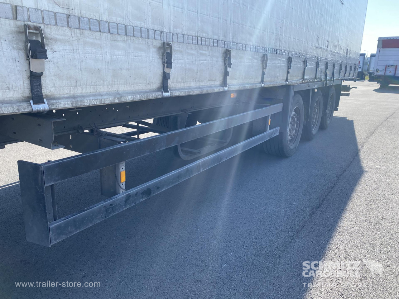 SCHMITZ Curtainsider Standard - نصف مقطورة بستائر جانبية: صورة 2 SCHMITZ Curtainsider Standard - نصف مقطورة بستائر جانبية: صورة 2
