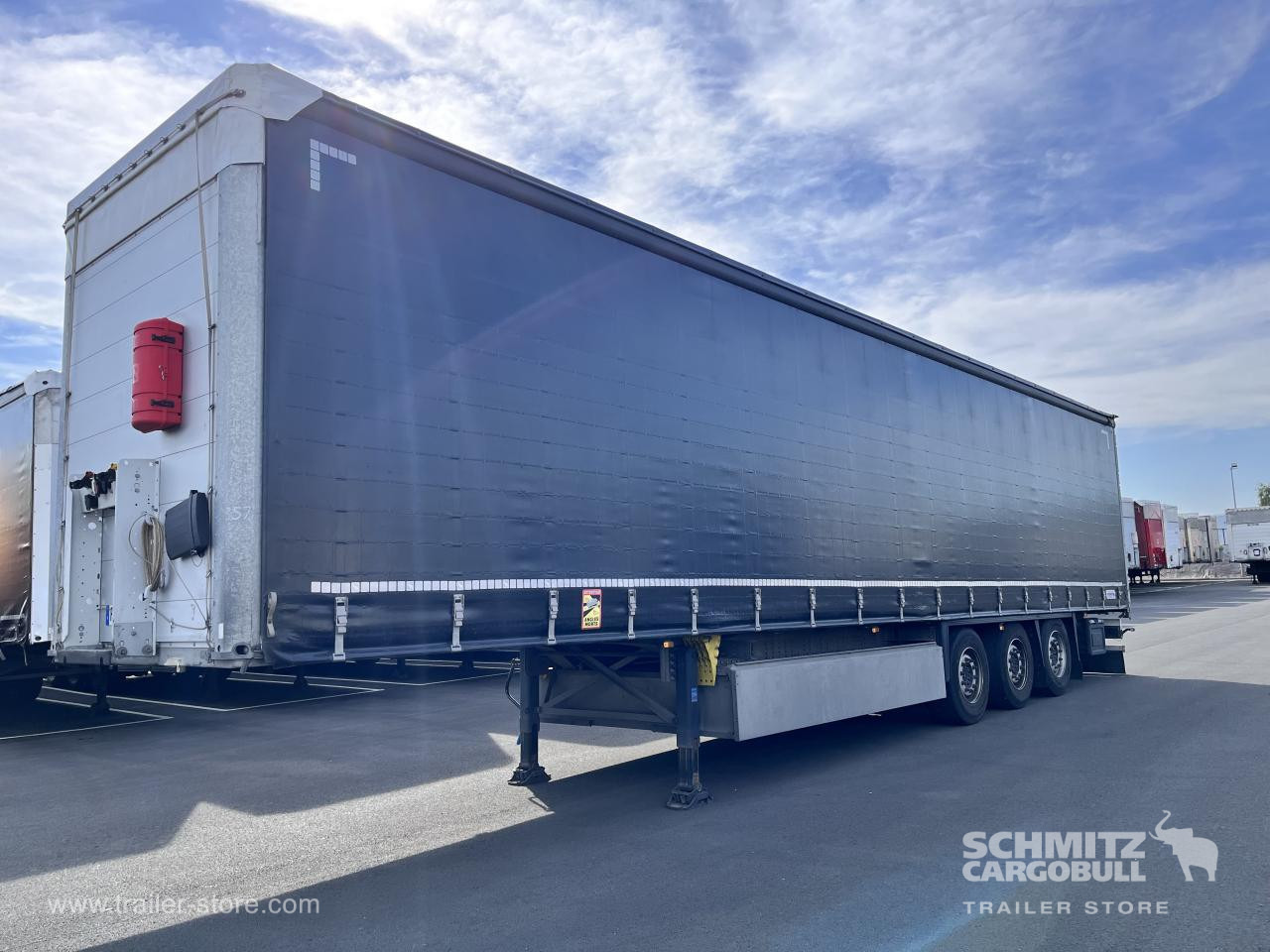SCHMITZ Curtainsider Standard - نصف مقطورة بستائر جانبية: صورة 4 SCHMITZ Curtainsider Standard - نصف مقطورة بستائر جانبية: صورة 4