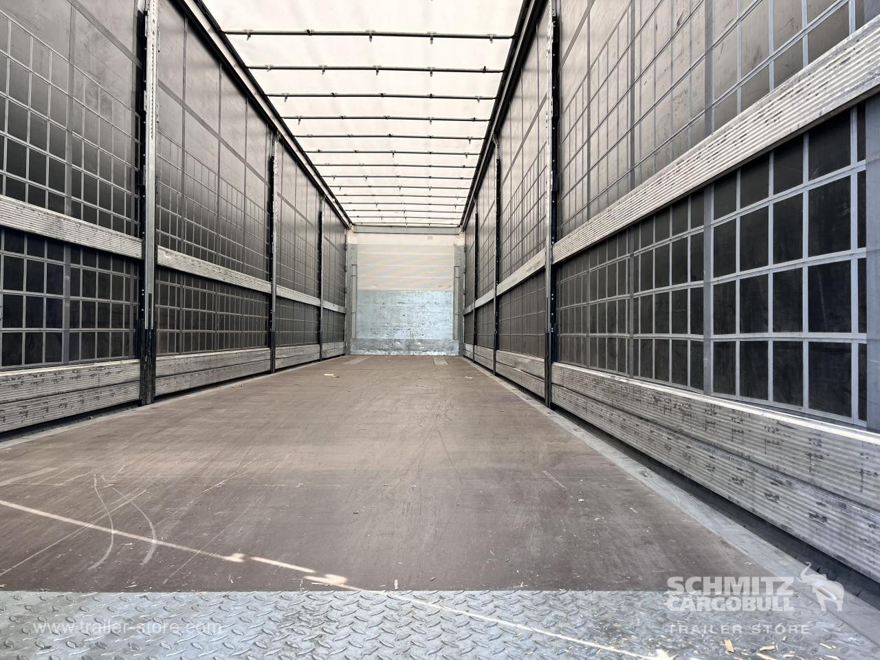 SCHMITZ Curtainsider Standard - نصف مقطورة بستائر جانبية: صورة 3 SCHMITZ Curtainsider Standard - نصف مقطورة بستائر جانبية: صورة 3