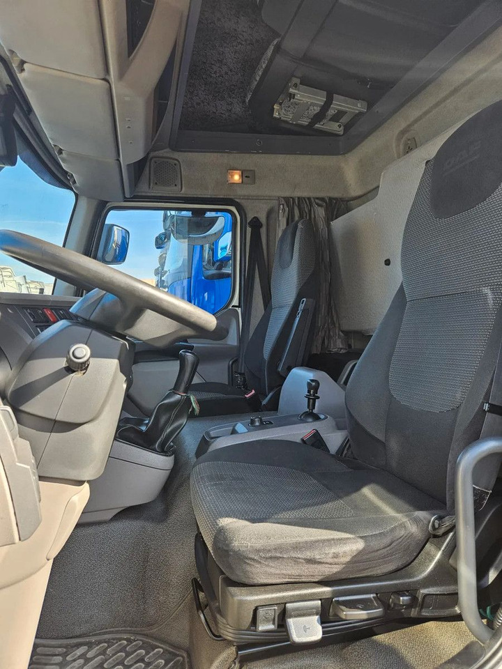 شاحنة ذات ستائر جانبية DAF LF 180 7.5 t: صورة 6