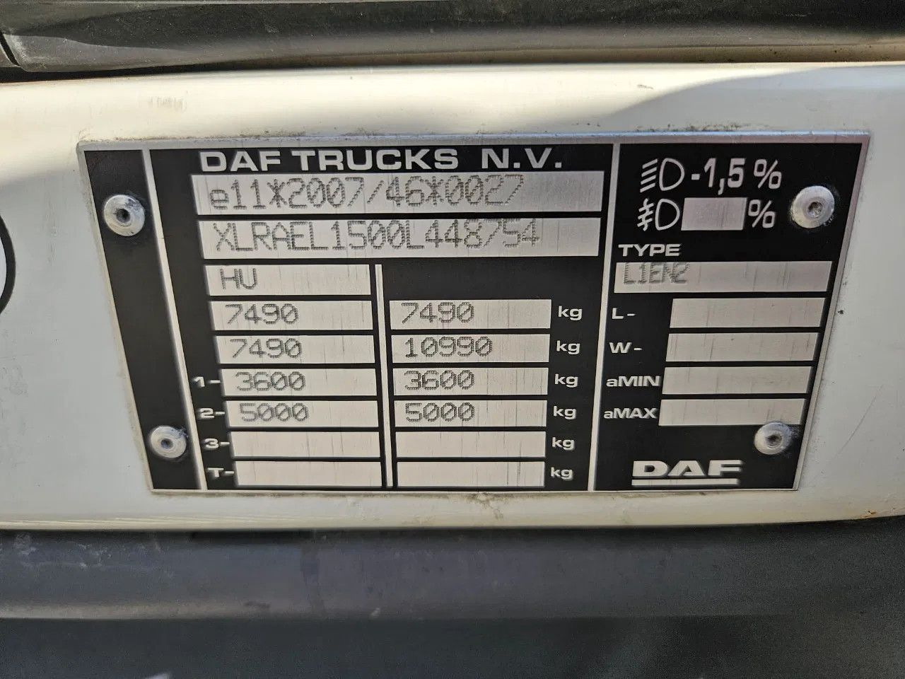 شاحنة ذات ستائر جانبية DAF LF 180 7.5 t: صورة 9