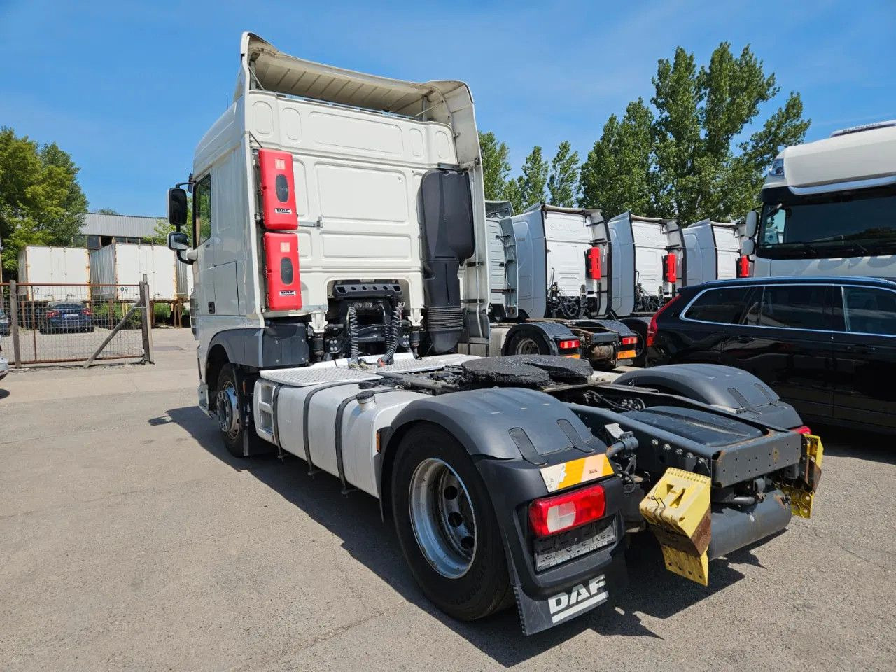 DAF XF 460 Space Cab Standklima 1 units - رأس تريلا: صورة 3 DAF XF 460 Space Cab Standklima 1 units - رأس تريلا: صورة 3