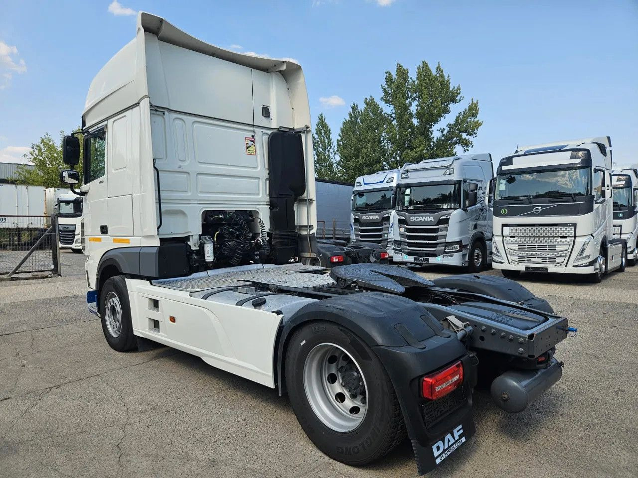 DAF XF 480 SSC Intarder Standklima Full Spoiler - رأس تريلا: صورة 4 DAF XF 480 SSC Intarder Standklima Full Spoiler - رأس تريلا: صورة 4