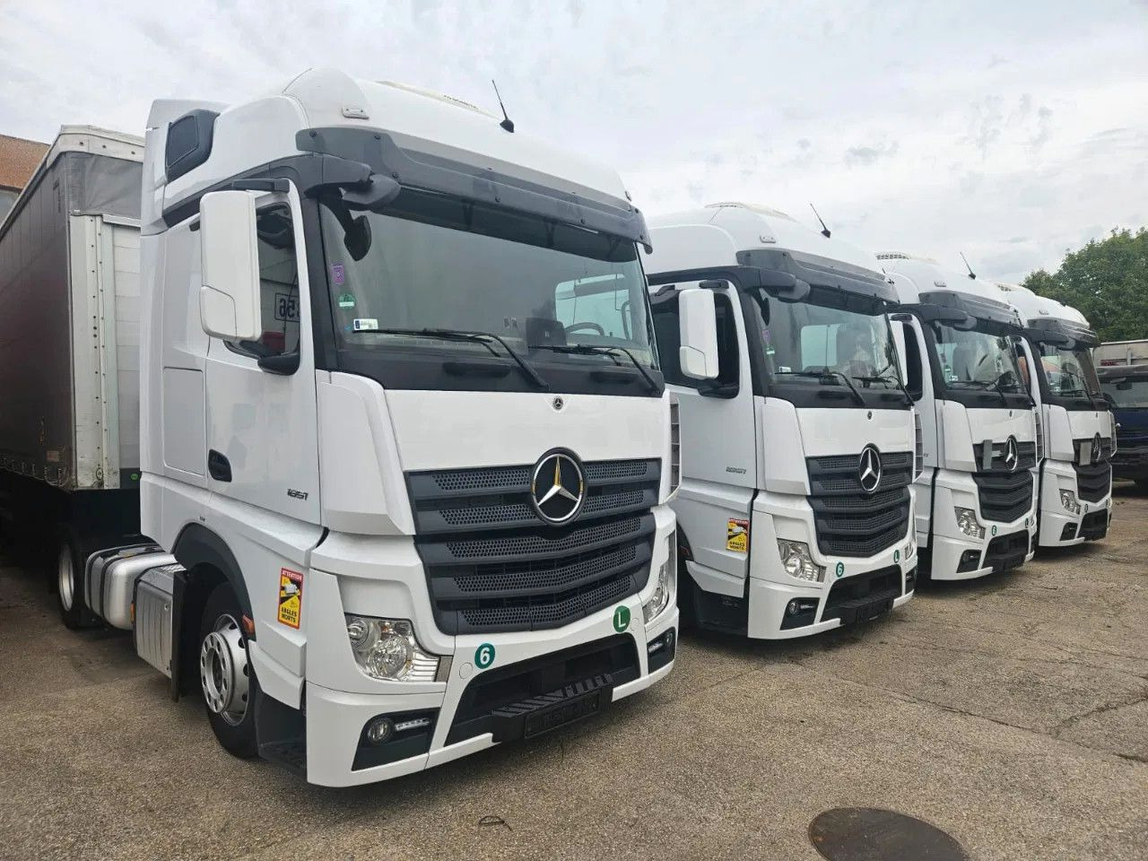 Mercedes-Benz Actros 1851 Mega, BigSpace, Standklima, 2 units - رأس تريلا: صورة 5 Mercedes-Benz Actros 1851 Mega, BigSpace, Standklima, 2 units - رأس تريلا: صورة 5