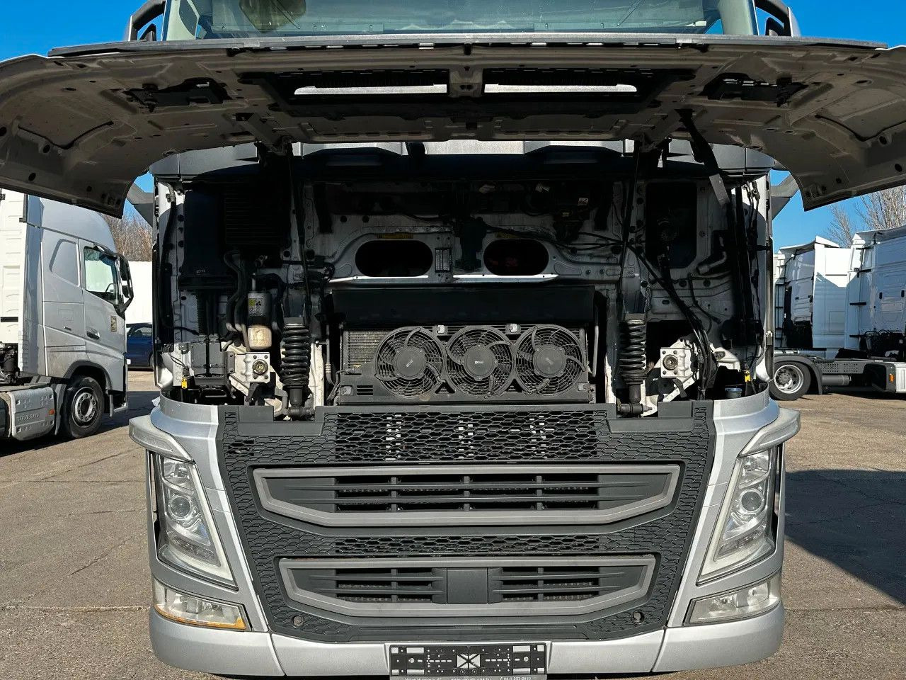 Volvo FH 500 ADR, I-Park, Alloy w. Leather seats, TV s - مقطورة السحب: صورة 5 Volvo FH 500 ADR, I-Park, Alloy w. Leather seats, TV s - مقطورة السحب: صورة 5