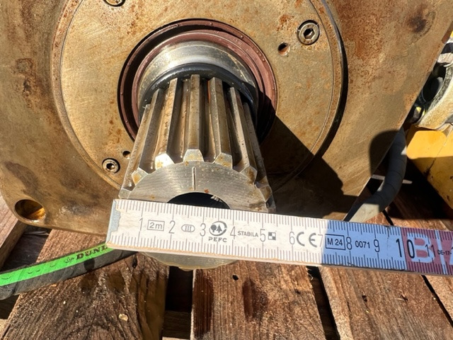 CATERPILLAR - مضخة هيدروليكية - حفار زاحف: صورة 4 CATERPILLAR - مضخة هيدروليكية - حفار زاحف: صورة 4