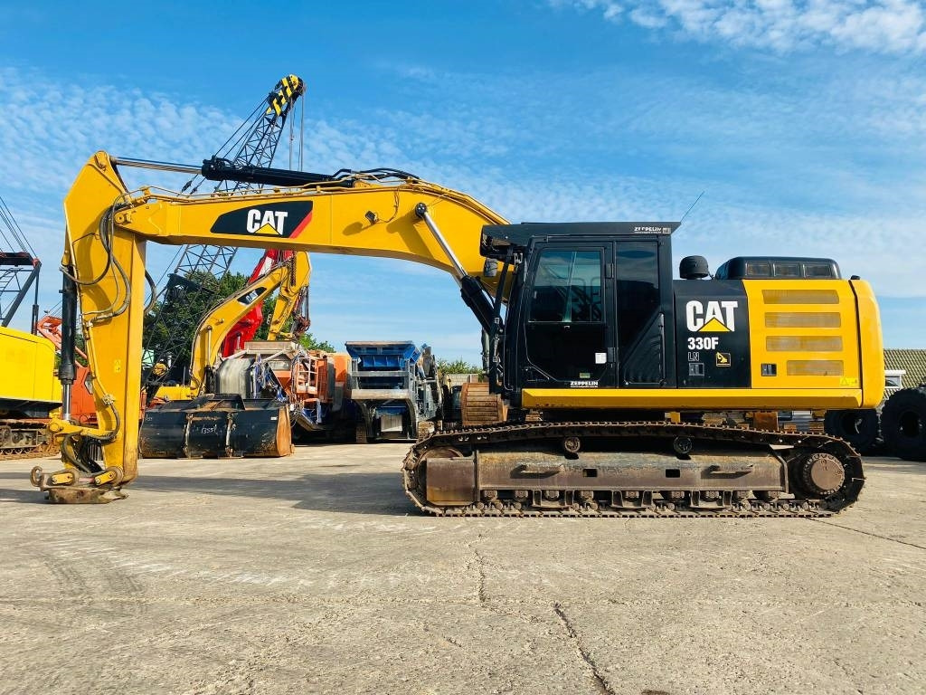 CAT 330 fln - حفار زاحف: صورة 1 CAT 330 fln - حفار زاحف: صورة 1