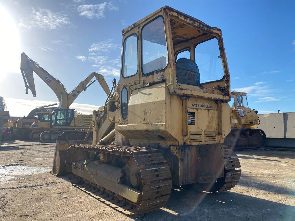 CAT 931 - اللودر المجنزر: صورة 5 CAT 931 - اللودر المجنزر: صورة 5