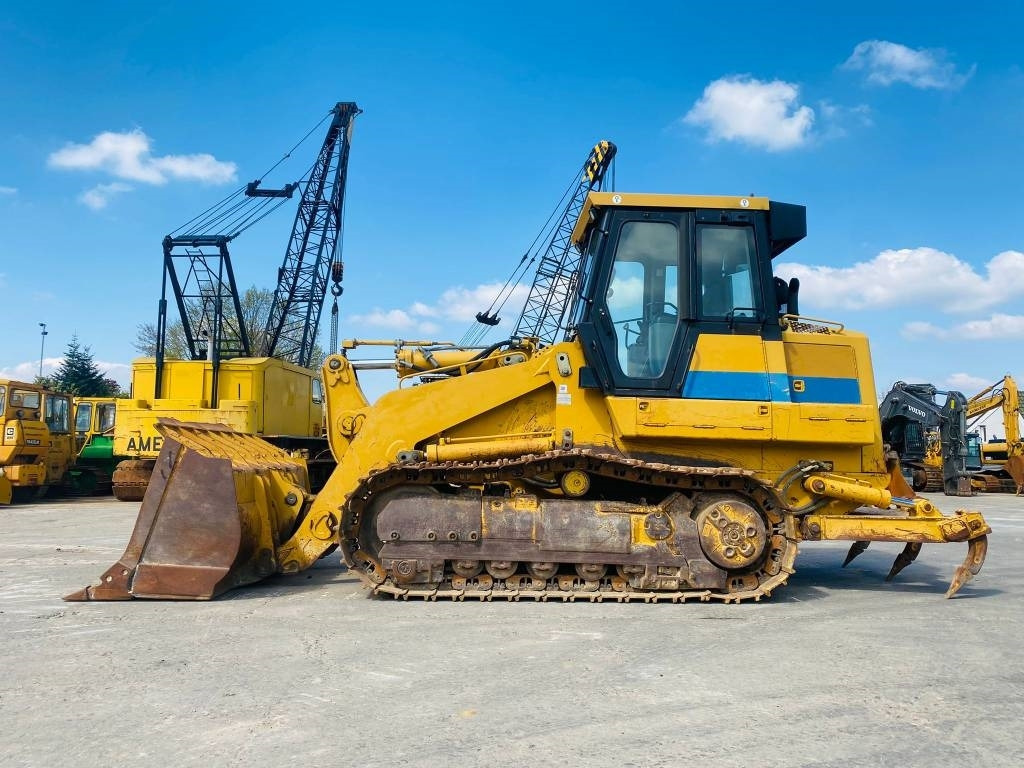 CAT 963 C - اللودر المجنزر: صورة 3 CAT 963 C - اللودر المجنزر: صورة 3
