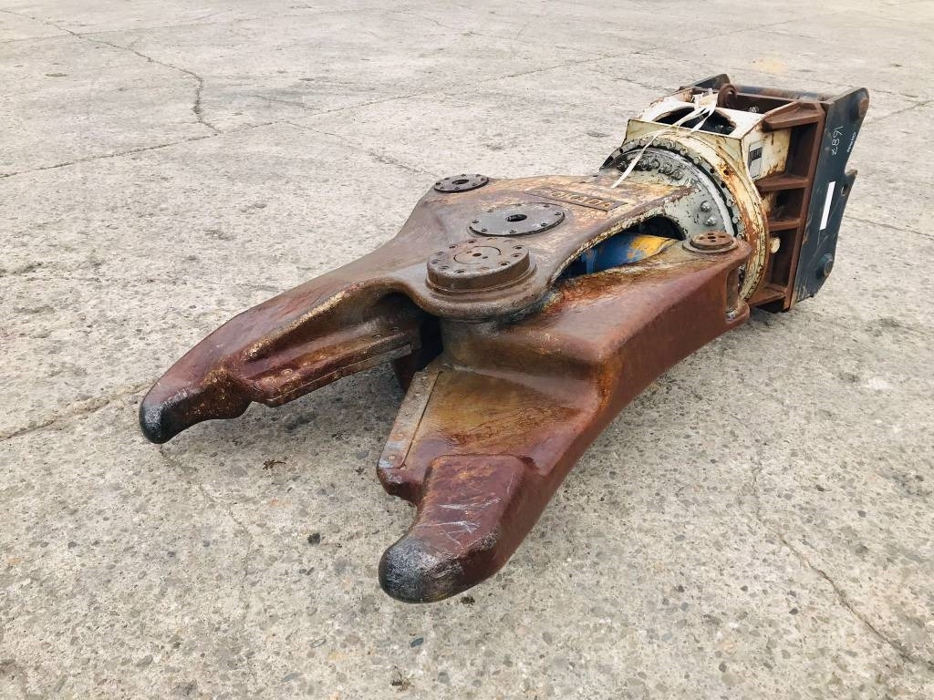 Okada Cut-70v/hr - مقصات الهدم: صورة 1 Okada Cut-70v/hr - مقصات الهدم: صورة 1