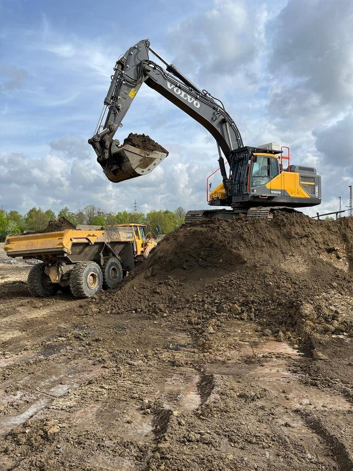 Volvo EC 380 EL - حفار زاحف: صورة 1 Volvo EC 380 EL - حفار زاحف: صورة 1
