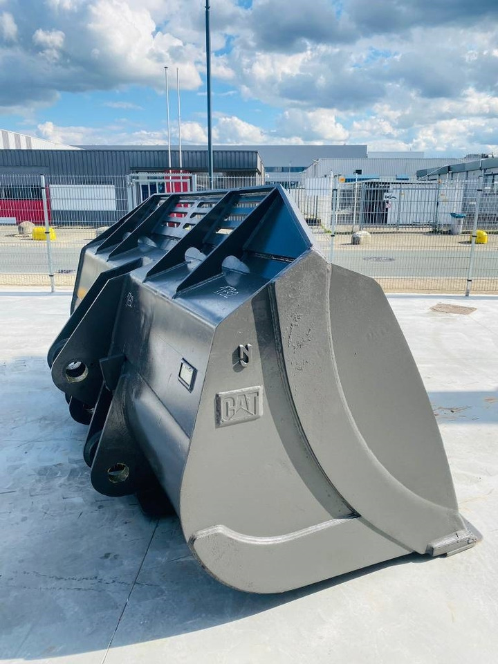 Volvo L 250 G Bucket - بكت - آلات الإنشاء: صورة 2 Volvo L 250 G Bucket - بكت - آلات الإنشاء: صورة 2