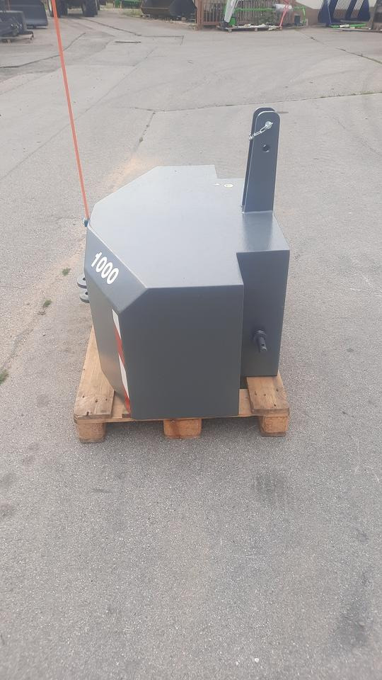 Frontgewicht Ballast Heckgewicht 1000kg Traktor Gewicht Fendt - ثقل موازنة: صورة 2 Frontgewicht Ballast Heckgewicht 1000kg Traktor Gewicht Fendt - ثقل موازنة: صورة 2