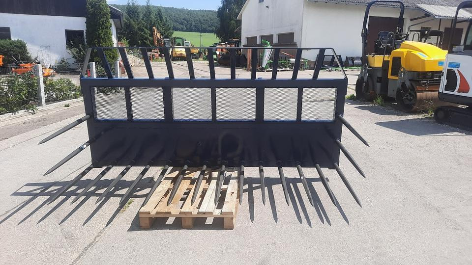 GRÜNGUTGABEL Silogabel Silagegabel Maisschild Dunggabel - معدات تخزين حبوب: صورة 1 GRÜNGUTGABEL Silogabel Silagegabel Maisschild Dunggabel - معدات تخزين حبوب: صورة 1