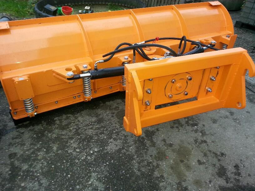 تأجير Schneeschild 2,6m Ahlmann Liebherr Schlepper Radlader Hoflader Schneeschild 2,6m Ahlmann Liebherr Schlepper Radlader Hoflader: صورة 7 تأجير Schneeschild 2,6m Ahlmann Liebherr Schlepper Radlader Hoflader Schneeschild 2,6m Ahlmann Liebherr Schlepper Radlader Hoflader: صورة 7