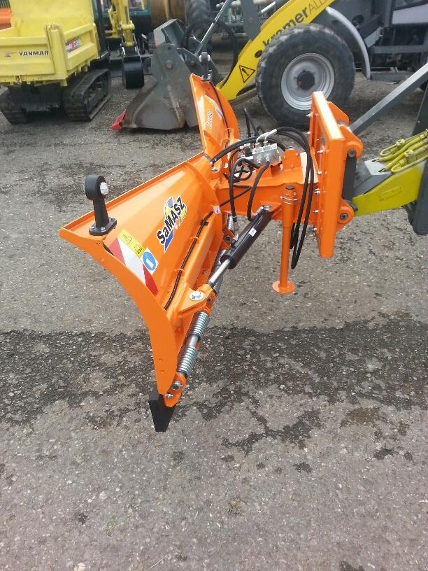 Schneeschild V 1,8m Samasz Schlepper Radlader Hoflader Frontlader - كاسحة ثلوج: صورة 4 Schneeschild V 1,8m Samasz Schlepper Radlader Hoflader Frontlader - كاسحة ثلوج: صورة 4