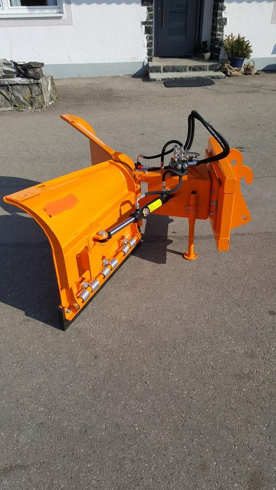 Schneeschild Vario 1,8m Schlepper Radlader Hoflader Kramer - كاسحة ثلوج: صورة 2 Schneeschild Vario 1,8m Schlepper Radlader Hoflader Kramer - كاسحة ثلوج: صورة 2