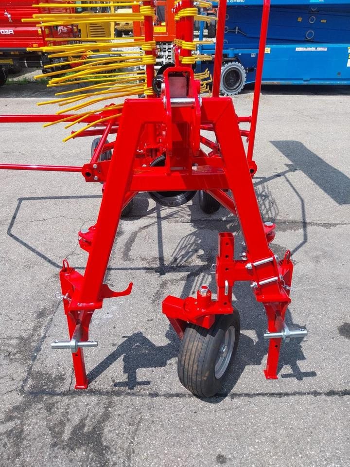 Neuen Kreiselschwader Schwader 4,2m KN-420 Traktor Schlepper - نشارة الدريس/ شوكة جرف: صورة 4 Neuen Kreiselschwader Schwader 4,2m KN-420 Traktor Schlepper - نشارة الدريس/ شوكة جرف: صورة 4