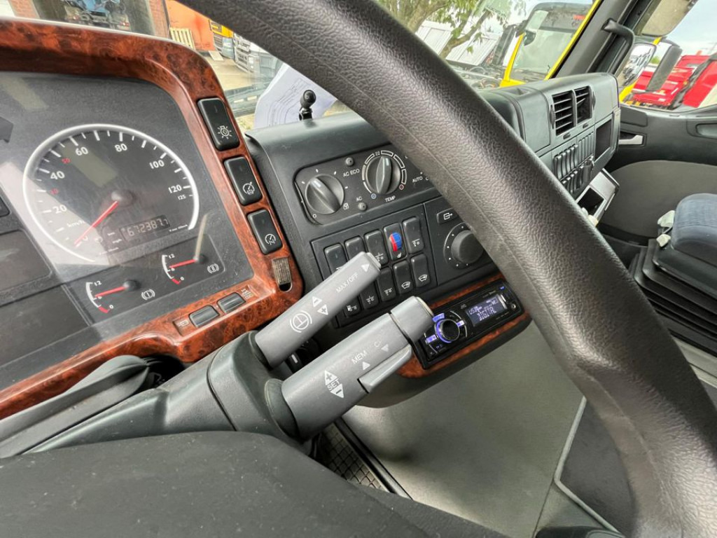 MAN TG-A 41.660 8x4 4 BBS SZM Schwerlast 250 to WSK - رأس تريلا: صورة 4 MAN TG-A 41.660 8x4 4 BBS SZM Schwerlast 250 to WSK - رأس تريلا: صورة 4