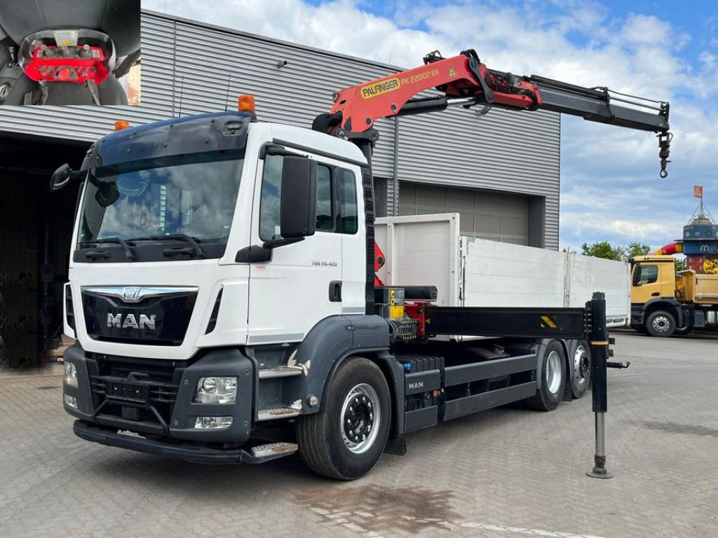 MAN TG-S 26.420 6x2 BL Pritsche Kran Palf. PK 22002+ - شاحنة كرين: صورة 1 MAN TG-S 26.420 6x2 BL Pritsche Kran Palf. PK 22002+ - شاحنة كرين: صورة 1