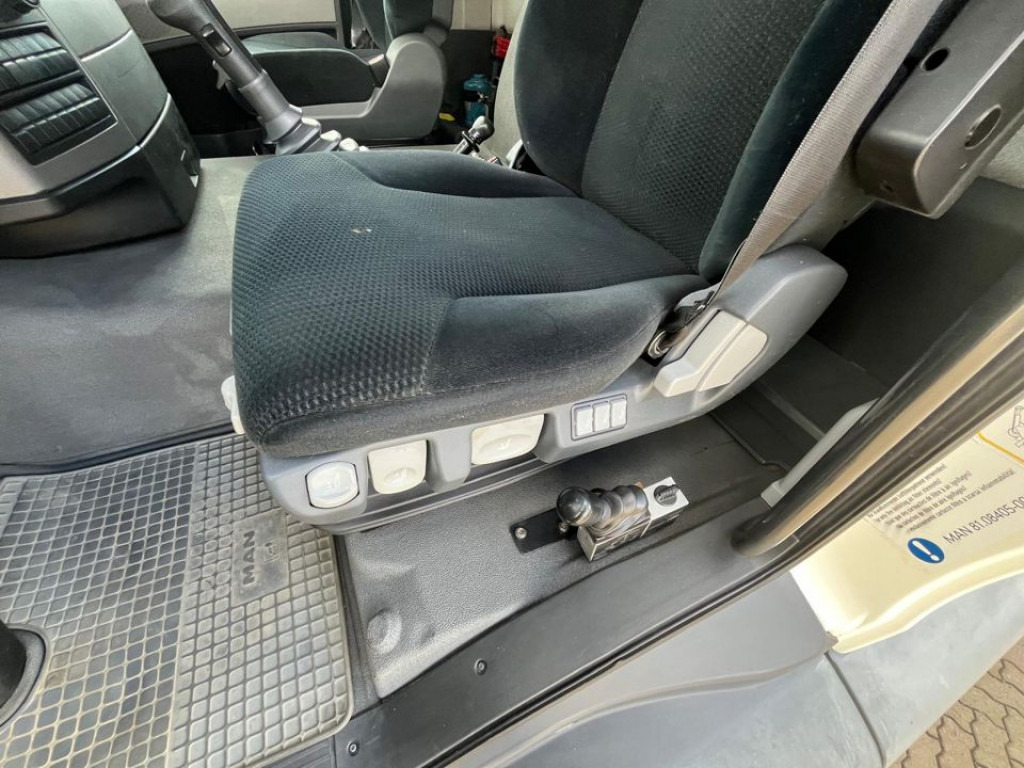 MAN TG-S 26.440 6x4 BB 3-Achs Kipper Schalter - شاحنة قلاب: صورة 3 MAN TG-S 26.440 6x4 BB 3-Achs Kipper Schalter - شاحنة قلاب: صورة 3